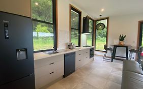 Gan Eden Retreat-Byron Bay , Luxuries Escape