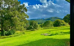 Gan Eden Retreat-Byron Bay , Luxuries Escape